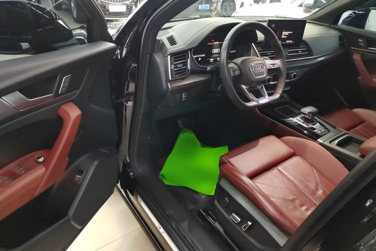 Used Audi Q5L 2023 40T Luxury Dynamic Model
