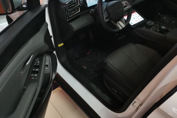 Used BYD Qin L 2024 DM-i 120KM Beyond Model