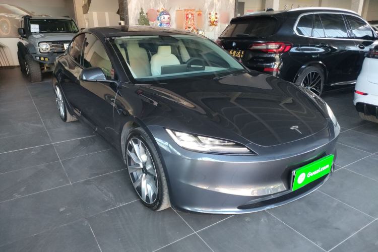 Used Tesla Model 3 2023 Long-Range All-Wheel-Drive Version
