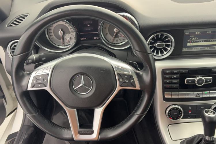 Used Mercedes-Benz SLK-Class 2011 SLK 200 Fashion Model
