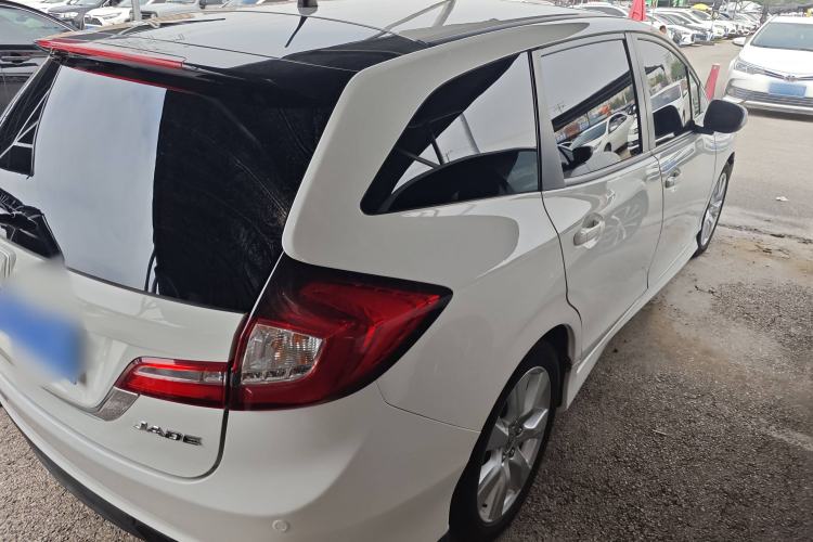 Used Honda Jade 2013 1.8L automatic Comfort version 5 seats
