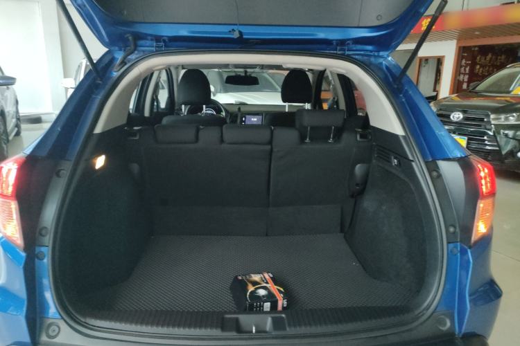 Used Honda Vezel 2015 1.5L CVT two-wheel drive Comfort trim
