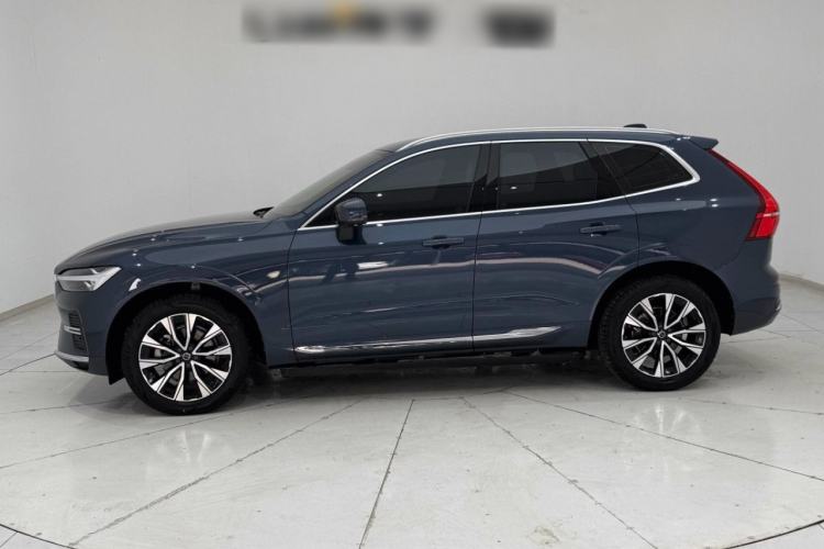 Used Volvo XC60 2023 B5 4x4 Smart Luxury Edition
