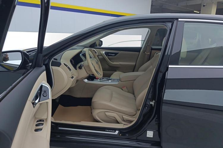 Used Nissan Teana 2016 2.0L XE Fashion Edition
