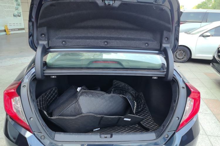 Used Honda Civic 2016 220TURBO CVT Luxury Edition
