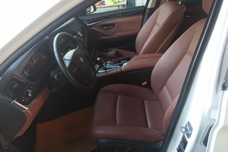 Used BMW 5 Series 2015 520i Elegant Edition