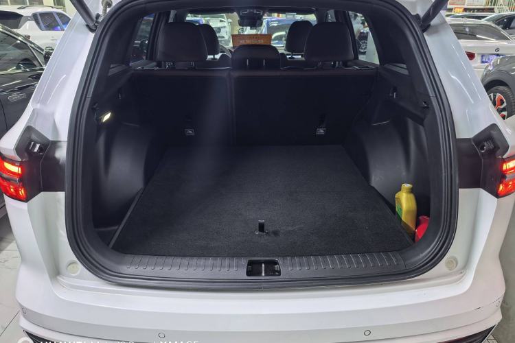 Used Geely Auto Monjaro L 2024 2.0TD High-Power Automatic Two-Wheel Drive Yunqi Version
