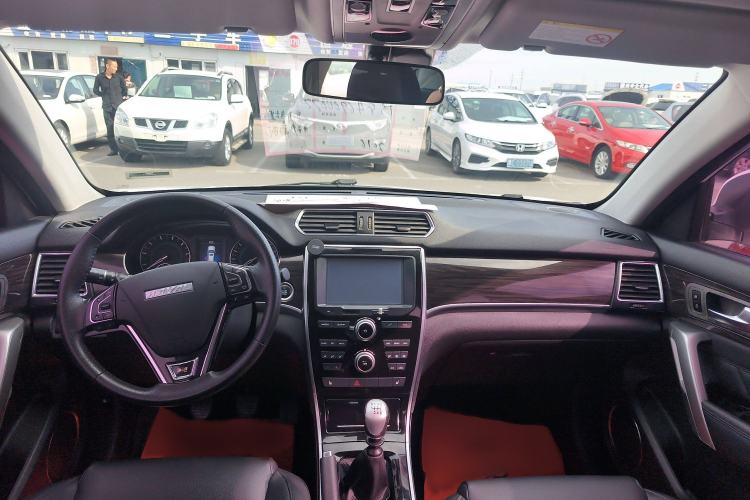 Used Haval H2 2016 Red Label 1.5T Manual Two-Wheel Drive Elite Model
