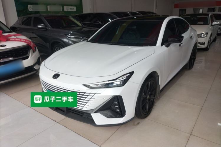 Used Changan UNI-V 2023 1.5T Prestige Model