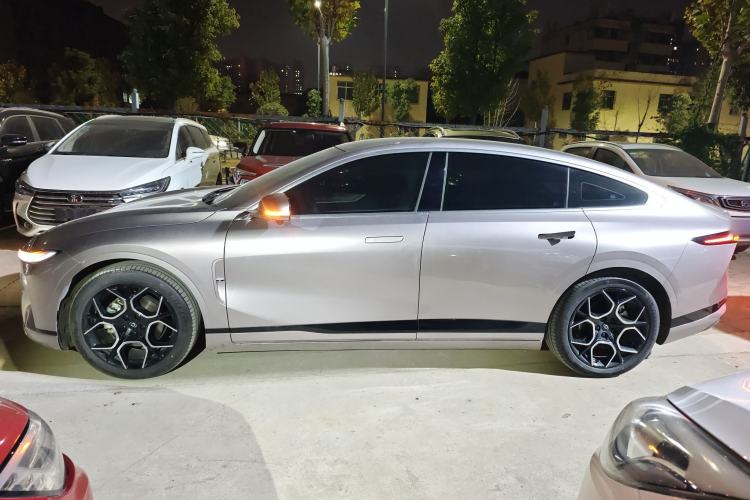 Used  A07 2024 All-Electric "True Fragrance" Edition 710 Flagship Model