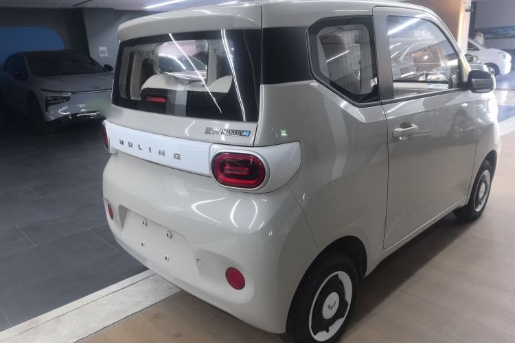 Used Wuling Hongguang MINIEV 2024 3rd Generation 215km Youth Edition
