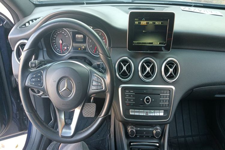 Used Mercedes-Benz A-Class (Import) 2017 Revised A 200 Dynamic Edition
