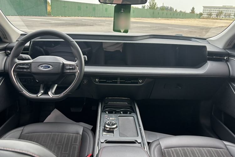 Used Ford Mondeo 2023 EcoBoost 180 Luxury Model
