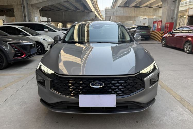 Used Ford Mondeo 2025 2.0T EcoBoost Luxury Version
