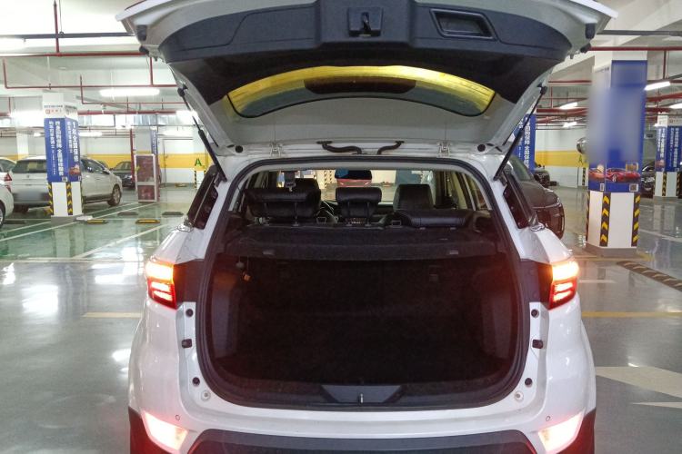 Used JMC Yusheng S330 2016 1.5L GTDi Automatic Two-Wheel Drive Prestige Edition
