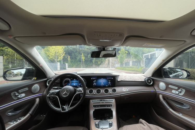 Used Mercedes-Benz E-Class New Energy 2022 Restyled E 350 e L Plug-in Hybrid Sedan
