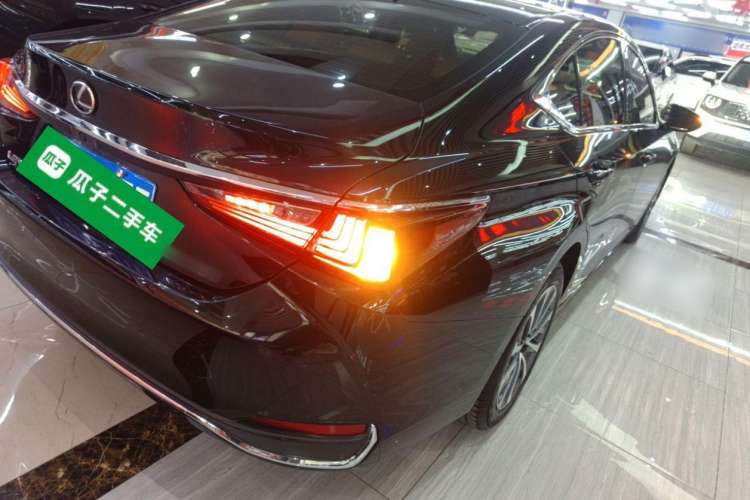 Used Lexus ES 2022 200 Excellence Edition
