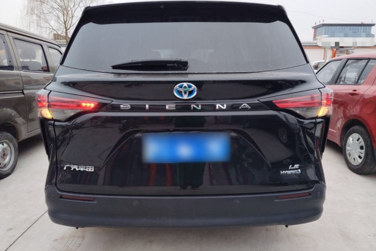 Used Toyota Sienna 2023 2.5L Hybrid Comfort Edition
