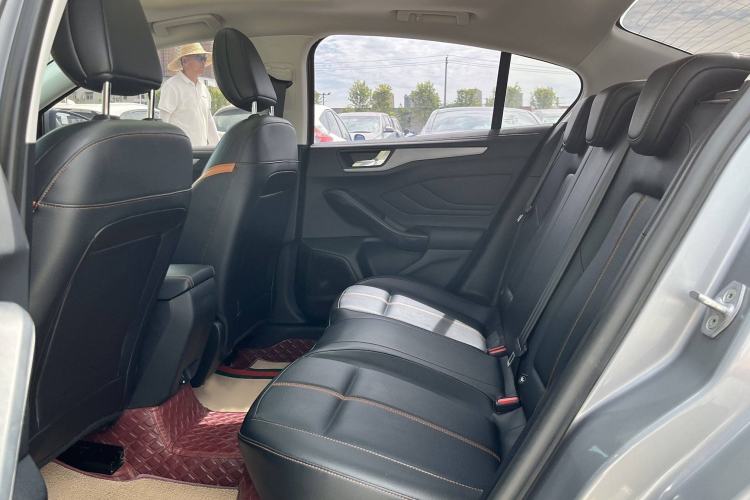 Used Ford Focus 2022 Sedan EcoBoost 180 Automatic Performance Edition
