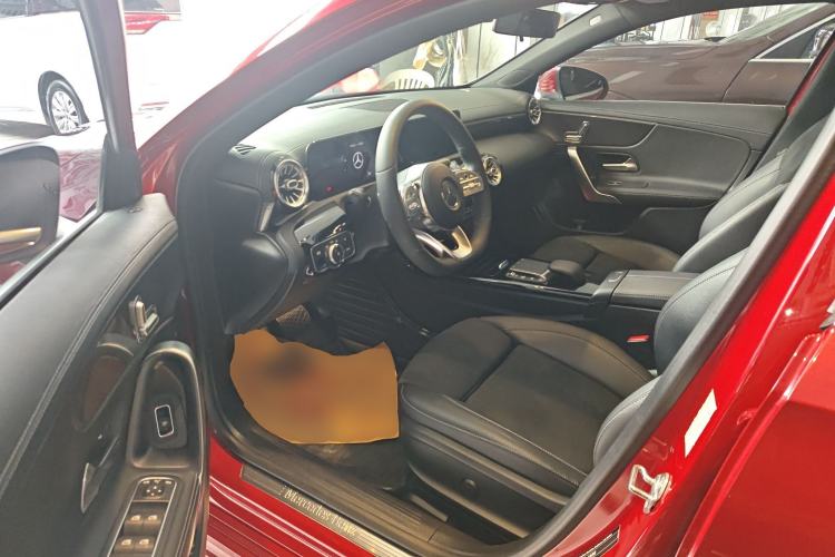 Used Mercedes-Benz A-Class 2020 Restyled A 200 L Sport Sedan Fashion Version
