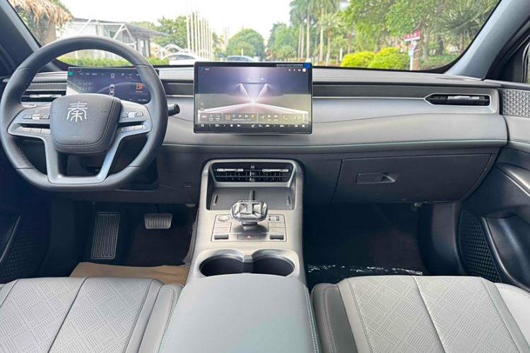 Used BYD Qin PLUS 2025 DM-i Smart Drive 55KM Beyond Model
