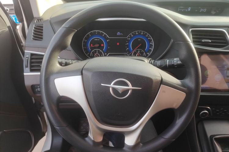 Used Haima V70 2016 2.0L Manual - Enjoyment Version 6 Seats