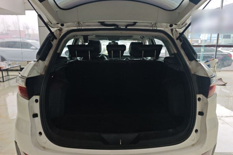 Used JMC Yusheng S330 2016 1.5L GTDi Automatic Two-Wheel Drive Prestige Edition
