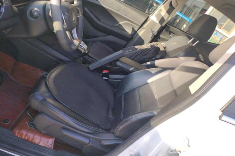 Used BYD Yuan New Energy 2019 EV535 Smart Connect Trendsetting Model
