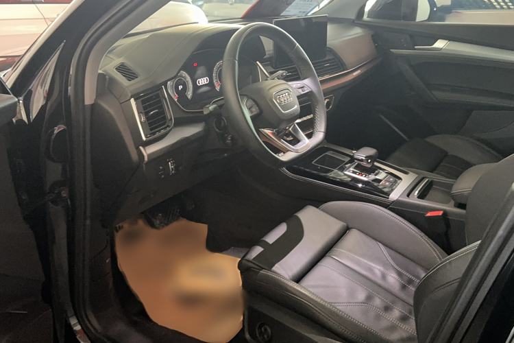 Used Audi Q5L 2022 40T Fashionable and Dynamic Model
