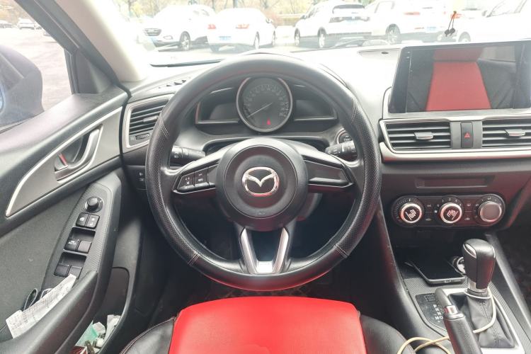 Used Mazda Mazda 3 Axela 2017 Hatchback 1.5L Automatic Comfort Model Emission Standard China V
