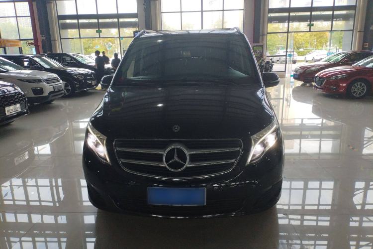 Used Mercedes-Benz V-Class 2018 V 260 Avantgarde Edition China VI
