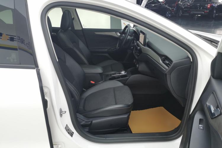 Used Ford Focus 2019 Sedan EcoBoost 180 Automatic Trend Edition