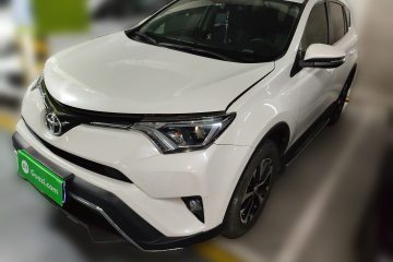 Used Toyota RAV4 2019 2.0L CVT Two-Wheel Drive Pioneer Edition China V Standard