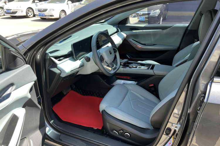 Used Changan Ruicheng PLUS 2023 1.5T DCT Lingyue Trim
