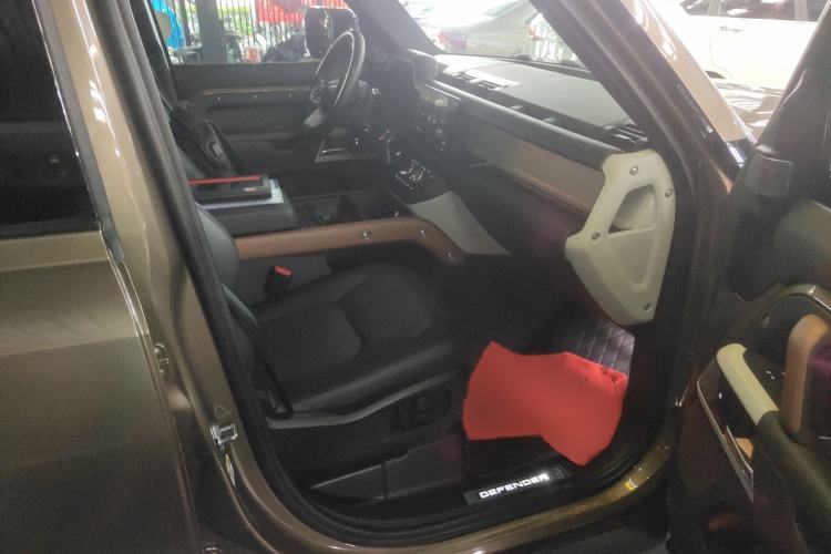 Used Land Rover Defender 2023 Facelift 110 3.0T P400 X-DYNAMIC HSE
