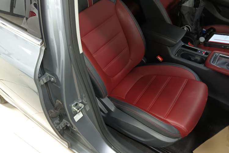 Used MG 6 2017 20T Automatic Trophy Prestige Internet Edition China V Standard
