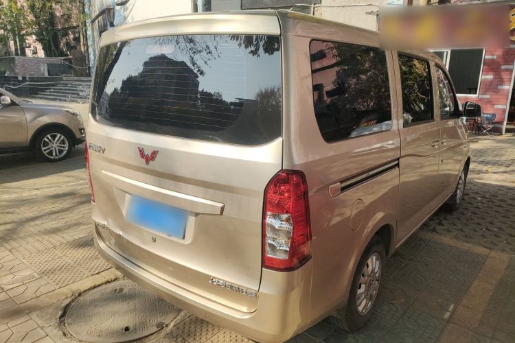 Used Wuling Rongguang V 2018 1.5L Standard Version
