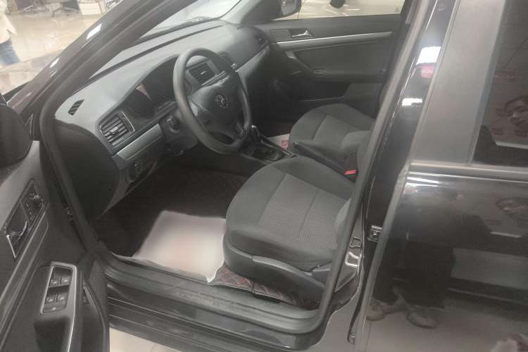 Used Volkswagen Lavida 2017 1.6L Automatic Fashion Edition
