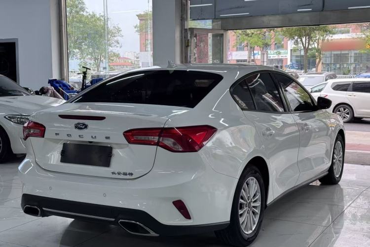 Used Ford Focus 2021 Sedan 1.5L Automatic Sharp Edition