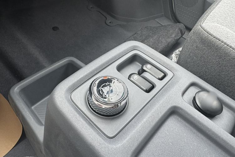 Used Wuling Yangguang 2024 300km Range Practical Window-Sealed Version 60kW
