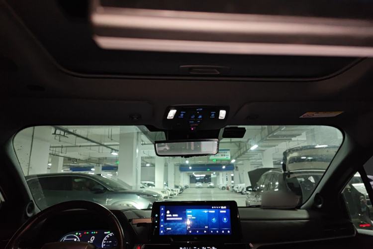 Used Toyota Sienna 2021 2.5L Hybrid Platinum Edition
