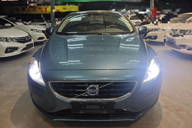 Used Volvo V40 2014 2.0T Zhiya Edition