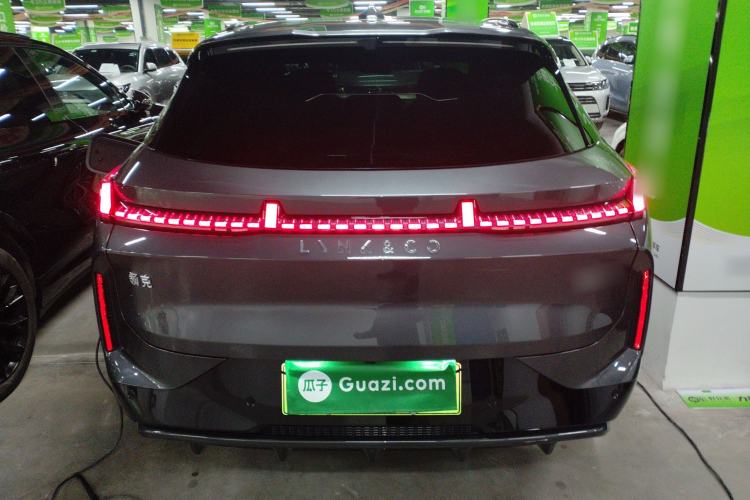 Used Lynk & Co 08 EM-P 2025 120km Long-Range Pro