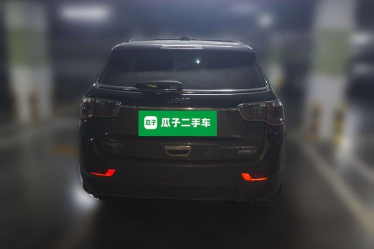 Used  Compass 2017 200T Automatic Family Edition
