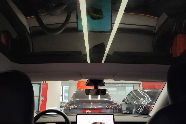 Used Tesla Model Y 2023 Rear-Wheel-Drive Version
