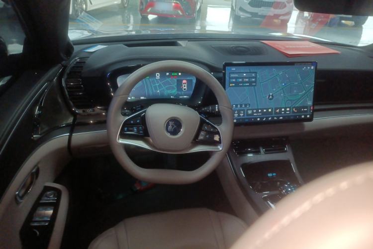 Used BYD Han 2025 EV with 701 km of Laser Radar-Enabled Intelligent Driving