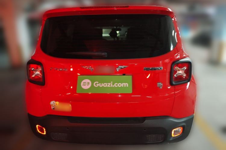 Used  Renegade 2019 220T Automatic Leading Edition
