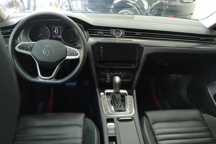 Used Volkswagen Magotan 2020 330TSI DSG Leading Model
