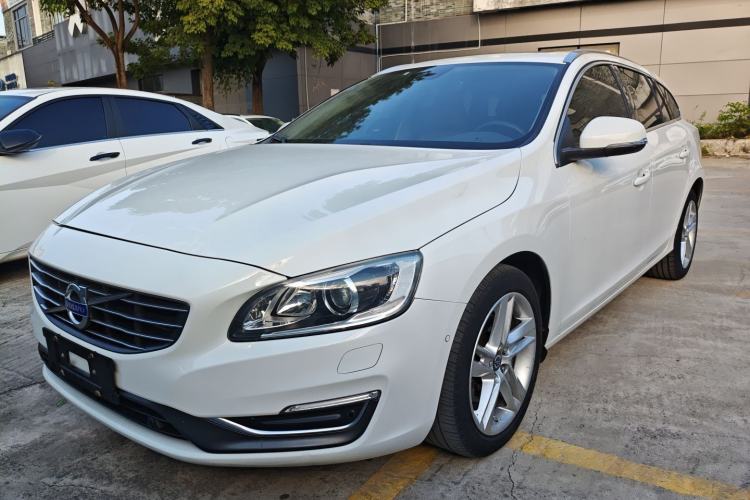 Used Volvo V60 2015 T5 Zhiya Edition