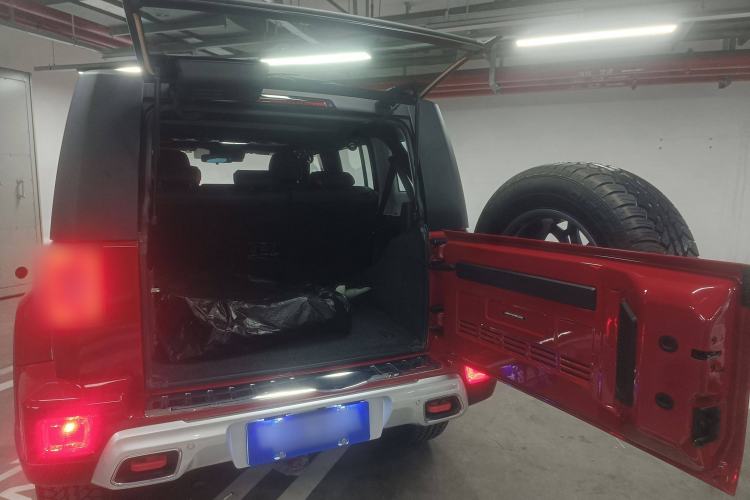 Used Beijing Auto BJ40 2023 2.0T Automatic Four-Wheel Drive Urban Hunter Edition Chivalrous Type